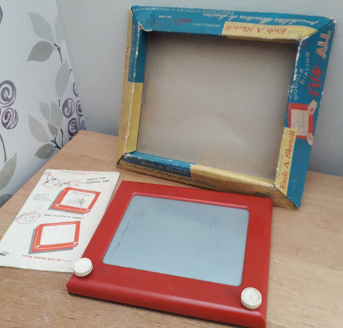 Vtg etch sketch game - vtg, a