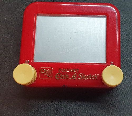 Etch sketch pocket red - etch,